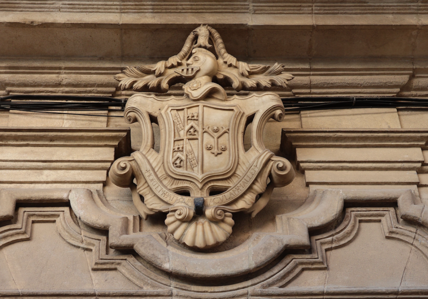 Custom Family Emblems Built to Outlast a Single Lifetime