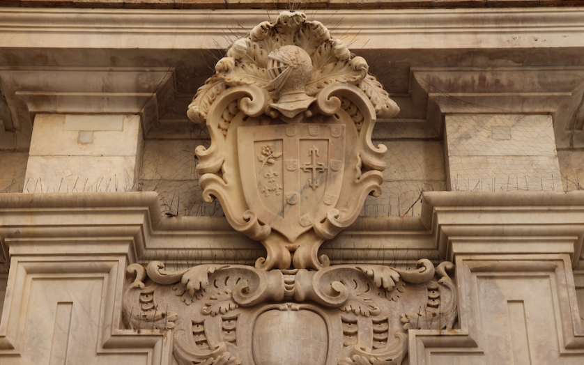 The Luxury Family Emblem: A Mark Made for the Whole House