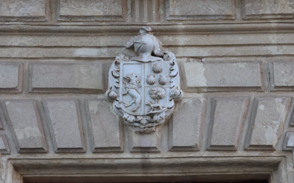 luxury personal crest